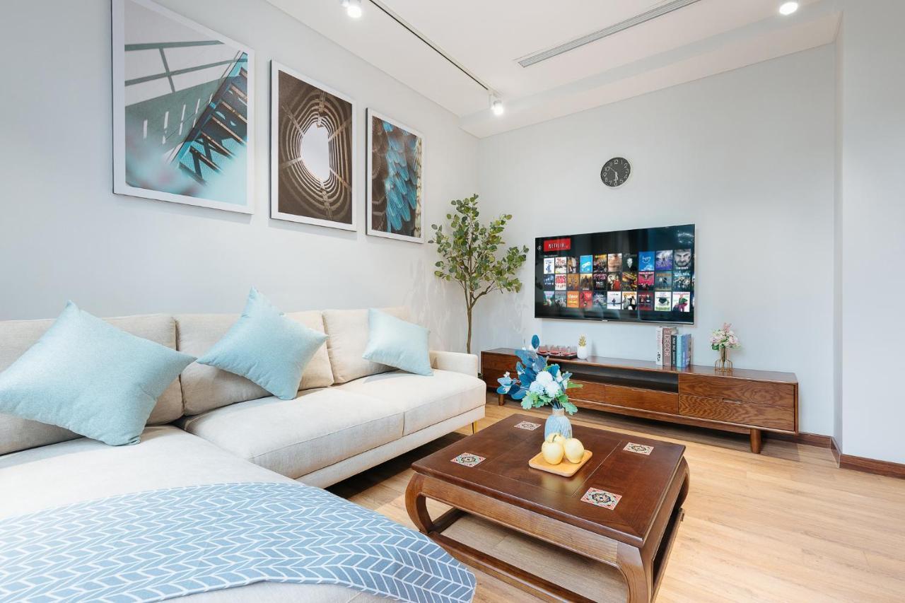 Margaery Boutique Apartment & Skyon9 Rooftop Bar Hanoi Exterior photo