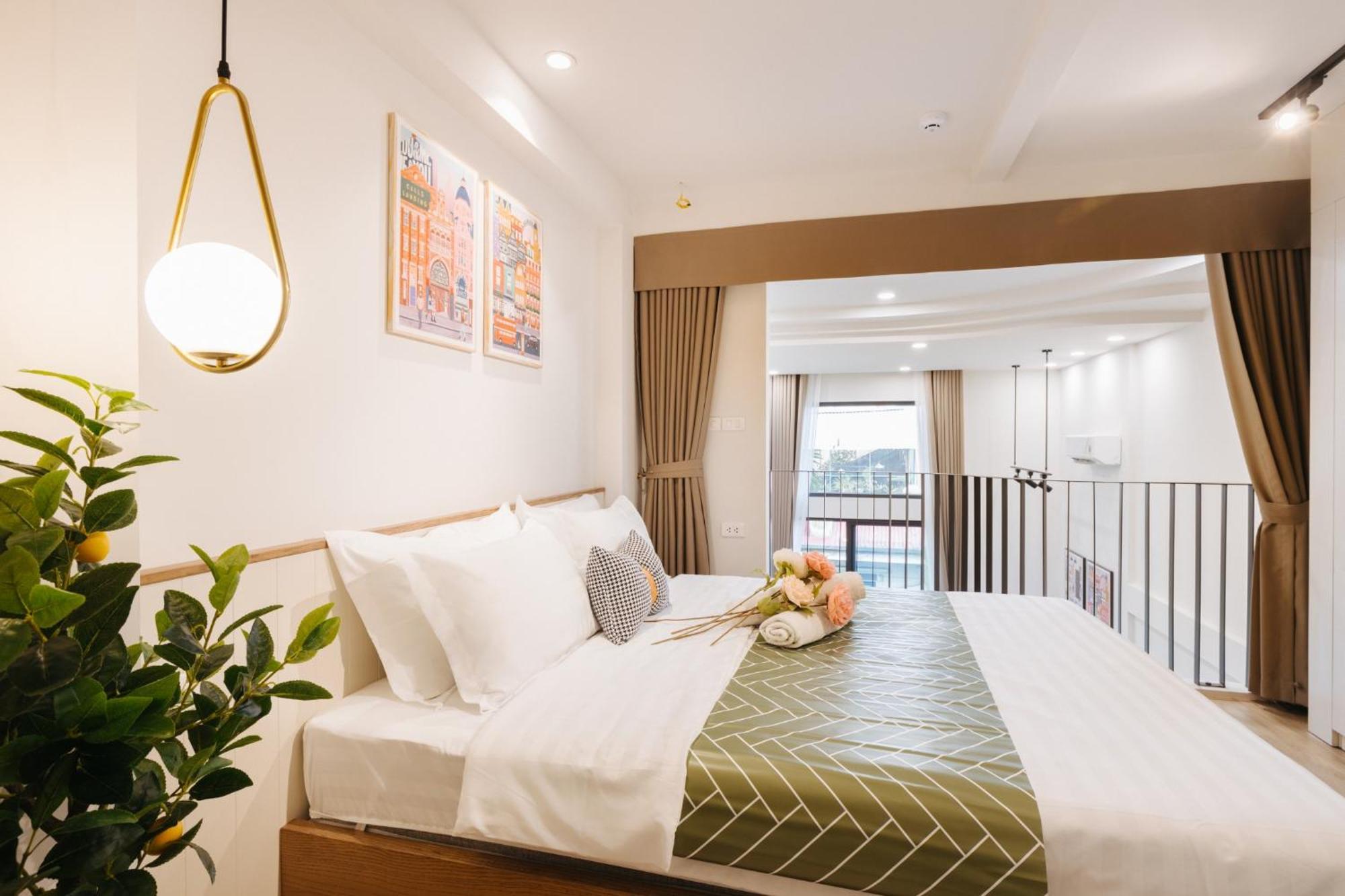 Margaery Boutique Apartment & Skyon9 Rooftop Bar Hanoi Exterior photo