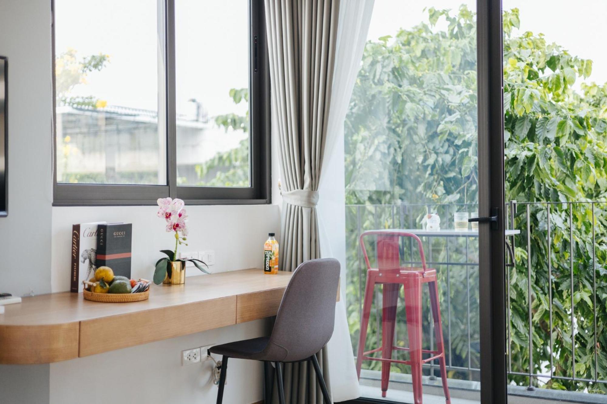 Margaery Boutique Apartment & Skyon9 Rooftop Bar Hanoi Exterior photo
