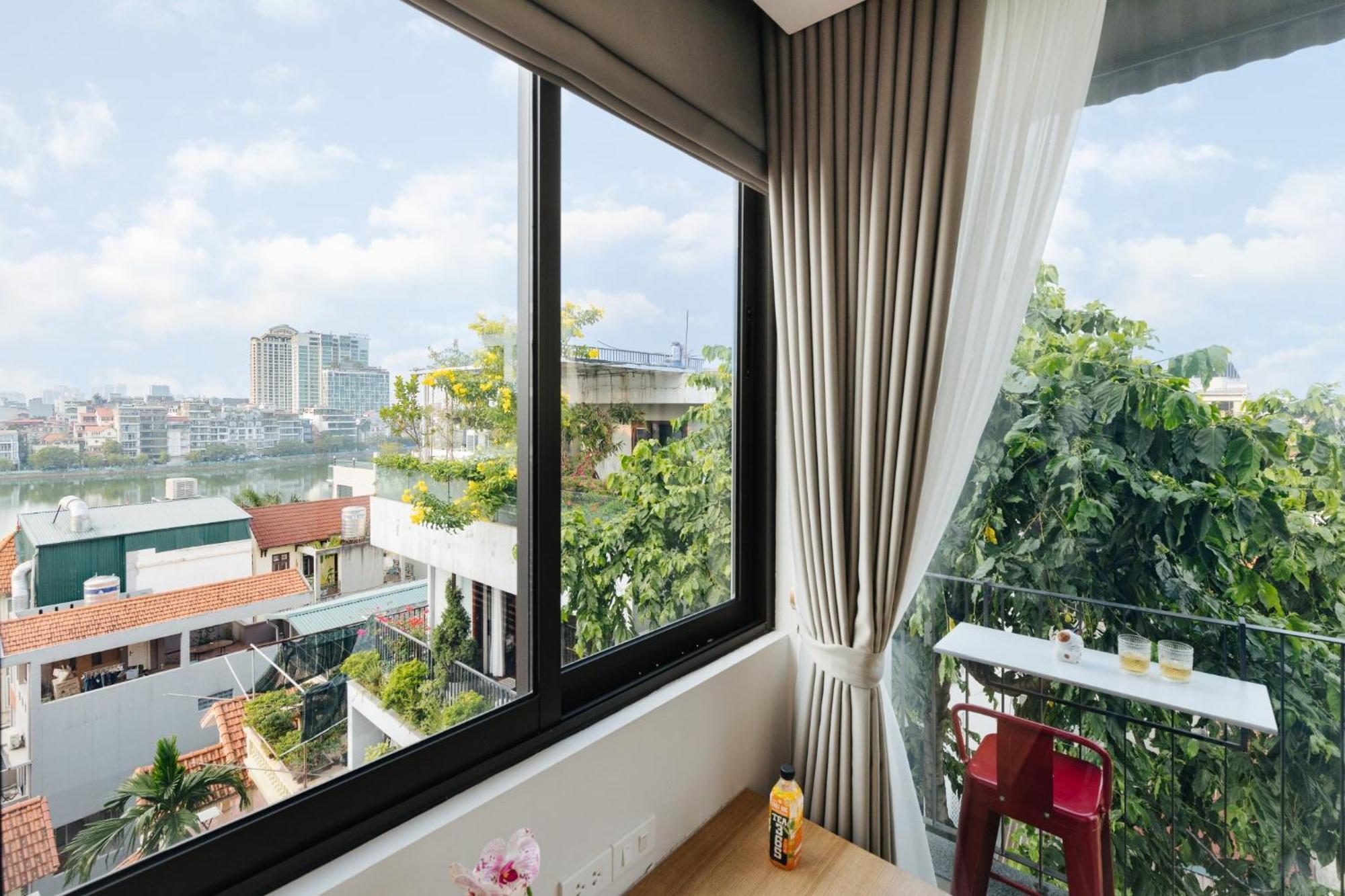 Margaery Boutique Apartment & Skyon9 Rooftop Bar Hanoi Exterior photo