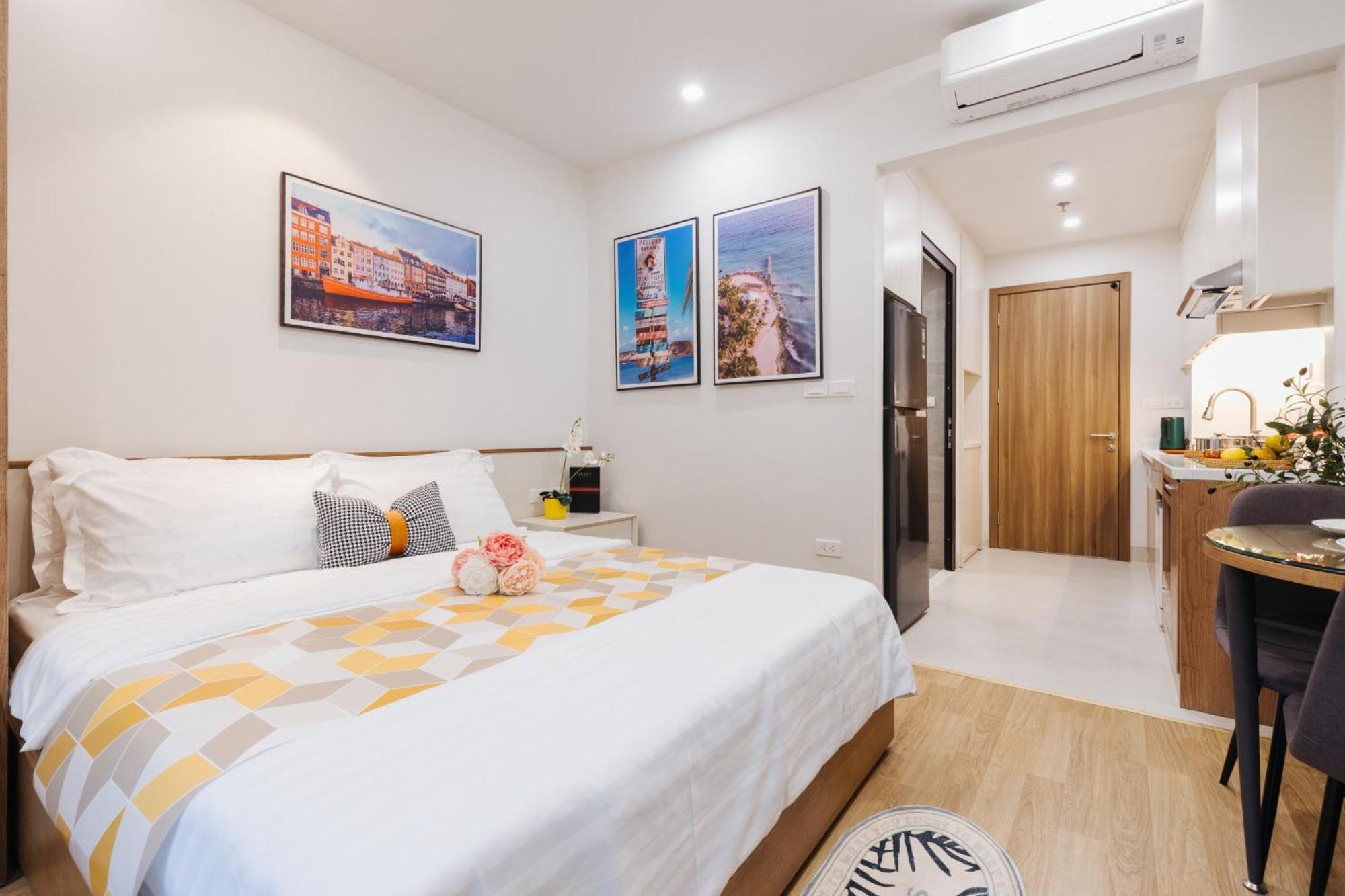 Margaery Boutique Apartment & Skyon9 Rooftop Bar Hanoi Exterior photo