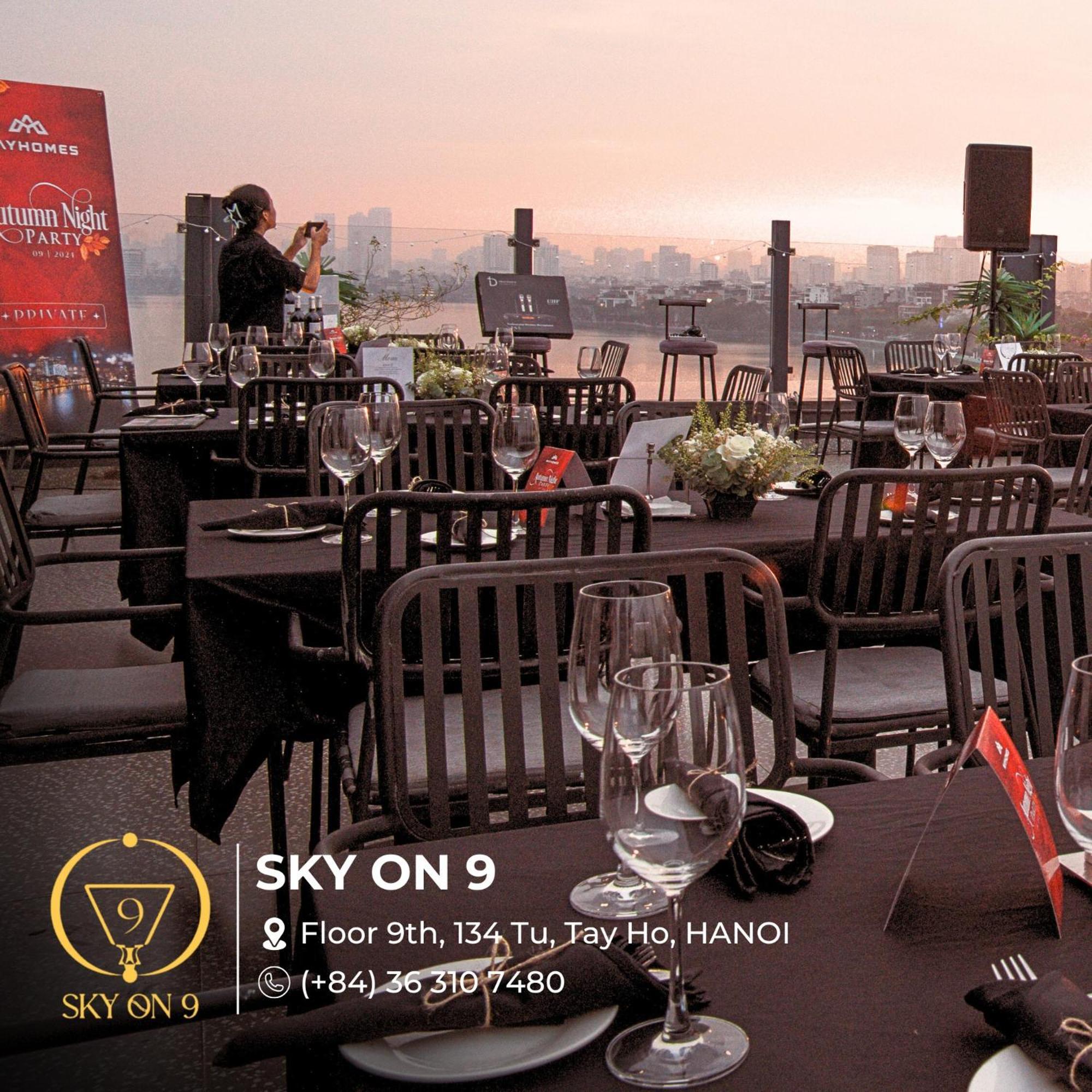 Margaery Boutique Apartment & Skyon9 Rooftop Bar Hanoi Exterior photo